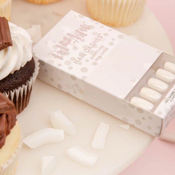 Red Aspen Nail Dashes | Coconut - Picture 3 of 4